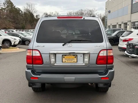6-2005-lexus-lx-470-base-4wd-4dr-suv.webp