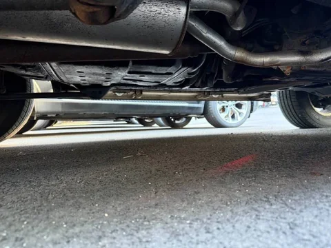 19-2005-lexus-lx-470-base-4wd-4dr-suv.webp