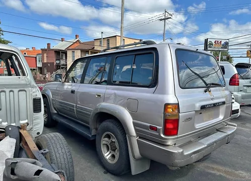80-series-1997-lx450-silver-parting-out.webp