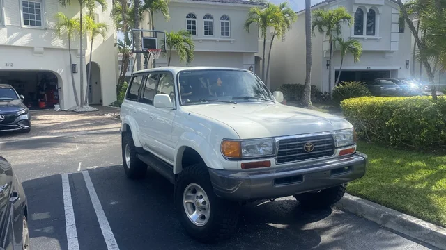 1997 Toyota Land Cruiser FZJ80 | Factory Triple Lockers | Rust-Free Florida | Documented Specialist Maintenance