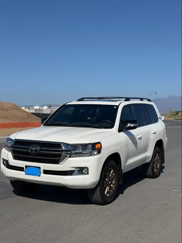 Perfect Condition 200 HE Edition - 11,500 miles!