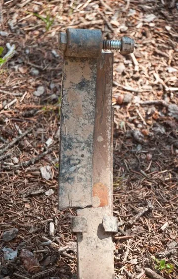 Broken_spring 2.webp