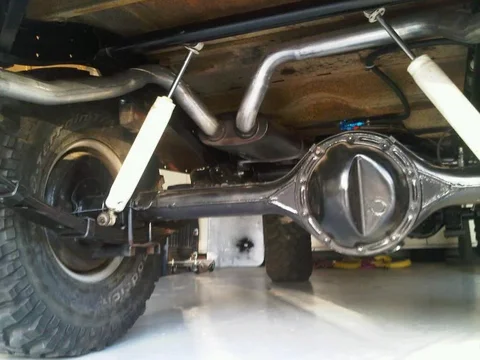 exhaust2.jpg