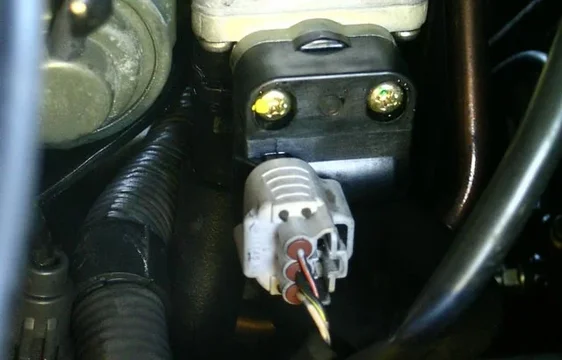 air-line-controller_repairing-idle-control-valve-03_03.webp
