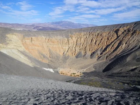 Ubehebe Crater.webp