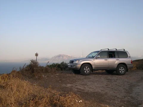 LC100_estrecho.webp