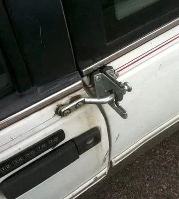 car door latch (1).webp