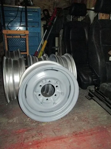 wheels painted.webp