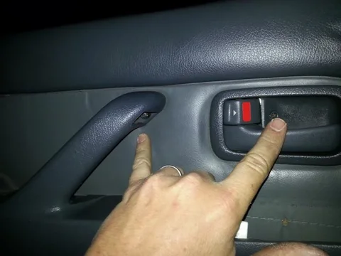 Grab Handle and Door Handle Screws.jpg