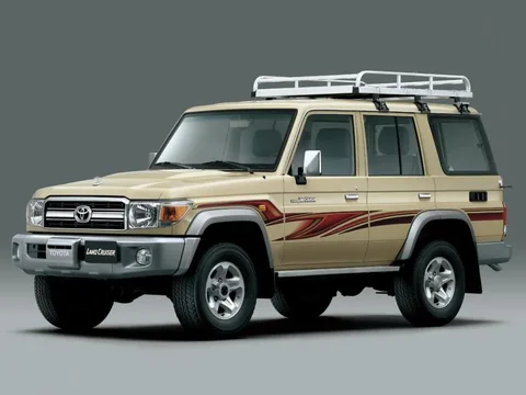 land_cruiser70_21.webp
