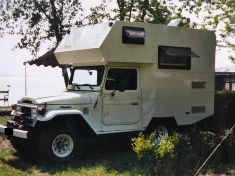 camper fj40.webp
