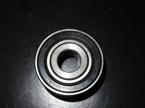 bd20-15dul Bearing out of 2001 Toyota LC serpentine belt idler pully 003 (1).jpg