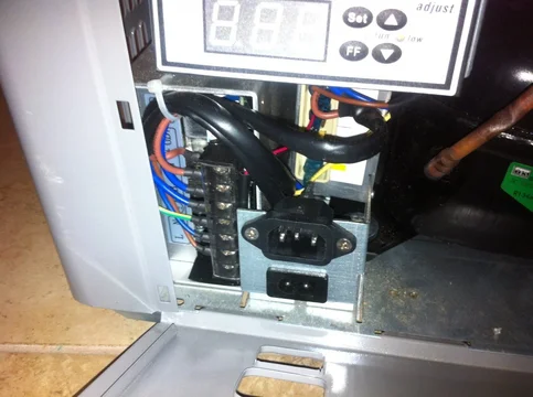 Fridge 2 Power Supply2.JPG
