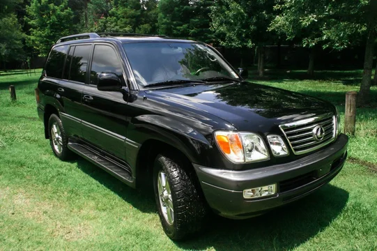 LX 470 (3 of 1).webp