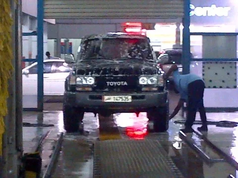 80 carwash.webp