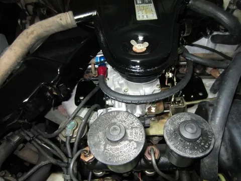 fj55 brake line attachement2.webp