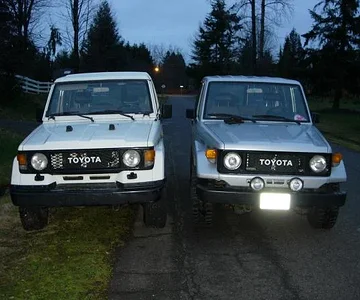 Front's are different. His LJ was sold in Germany orginally