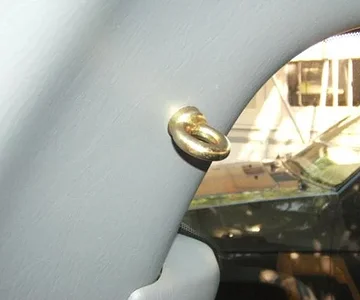 No third seats, only tie downs.