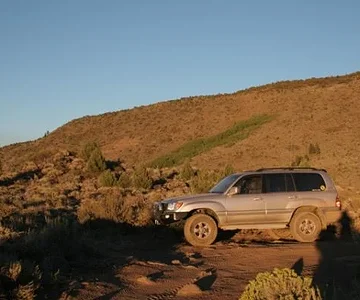 Out at Sunset on the Barney-Riley trail looking for lost Jeeps. It's also a UZJ100 Rescue Rig