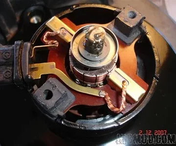 Didn't even need new brushes after 27 years!

(That's a dab of grease on the shaft! Probably an over-generous one too.)