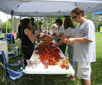 1st club crawfish boil 2007