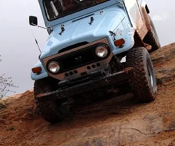 LandCruiser   28