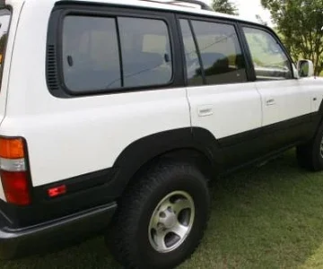 A side shot showing the lines of the Herculiner.