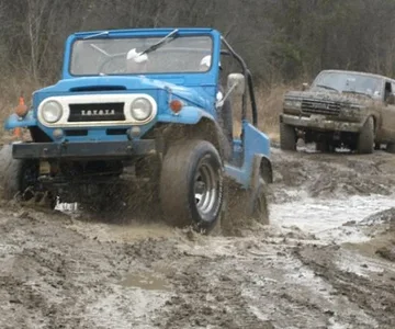 Wheelin 2 17 08 FJ40 009