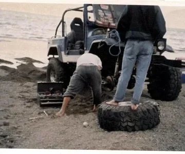 working on a broken birf .after trying to drive it out of the lake with the wheel jammed up