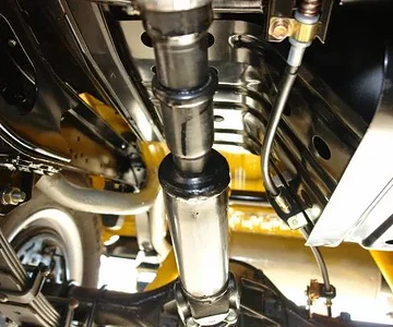 Flawless/spotless undercarriage...