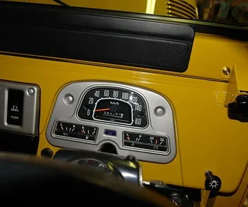 Odometer and perfect interior paint