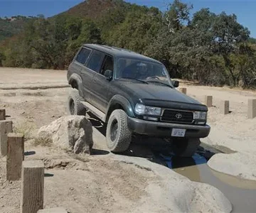 SF80 (Brian) on the obstacle course.
