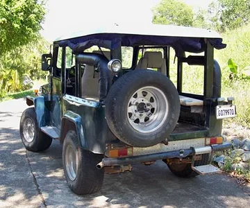Notice the missing tailgate.