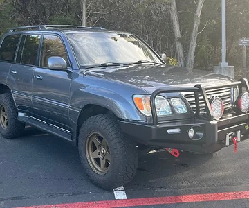 2003 LX470