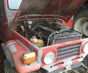 FJ25 RH engine view