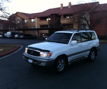 2000 Toyota Land Cruiser