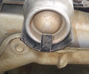 Mo-Dified Bracket from below