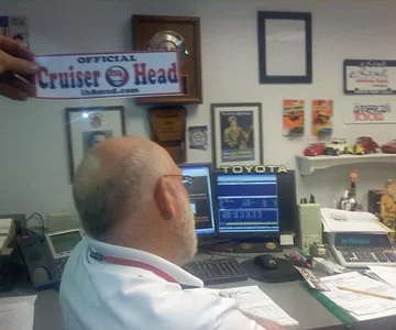 Crusierdan in his office....