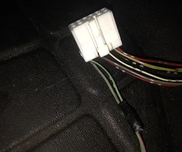 Factory plug for missing factory rear amp