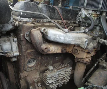 is that a stock manifold?