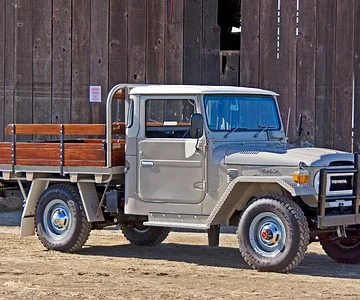 1975 FJ45 Toyota Land Cruiser