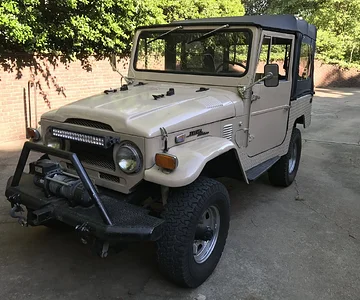 1972 FJ40 front driver
