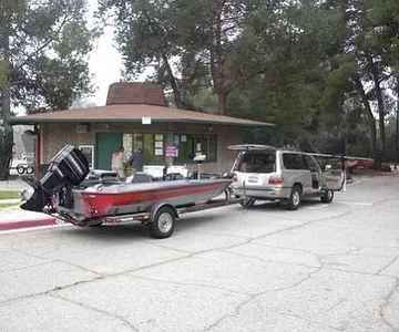 1998 FJ100 Land cruiser with my Bass Boat