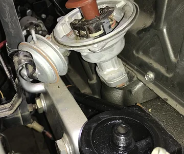 1981 FJ40 Distributor 2
