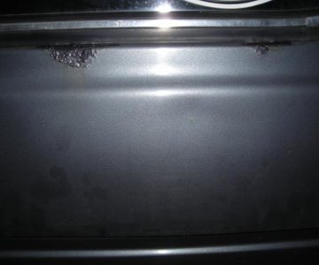 Tail gate bubbles with rust converter