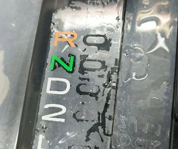 early model 100 shift position indicator