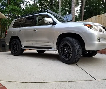 Lx570
