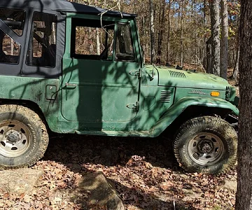 Green FJ40 2