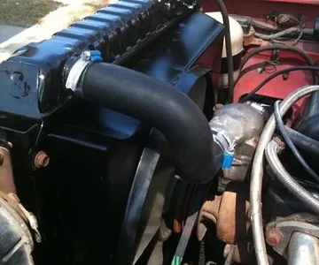 new 4core radiator and hose kit...
