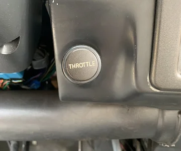 FJ62 throttle.jpeg